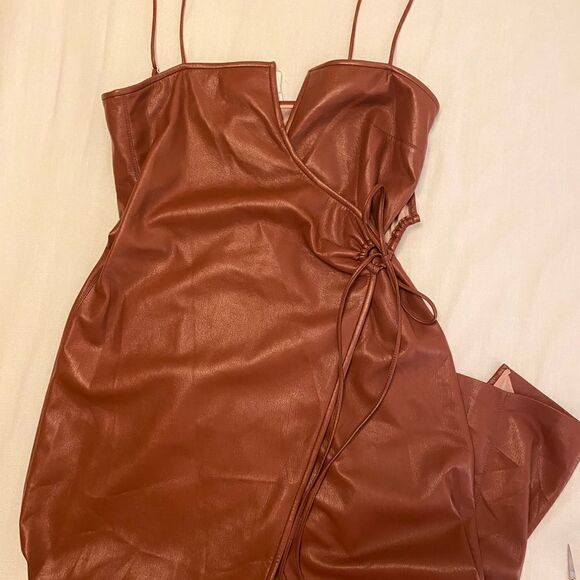 - Nanushka Anubi Asymmetrical Side-Tie Vegan Leather Brick Midi Dress, L - Picture 6 of 12